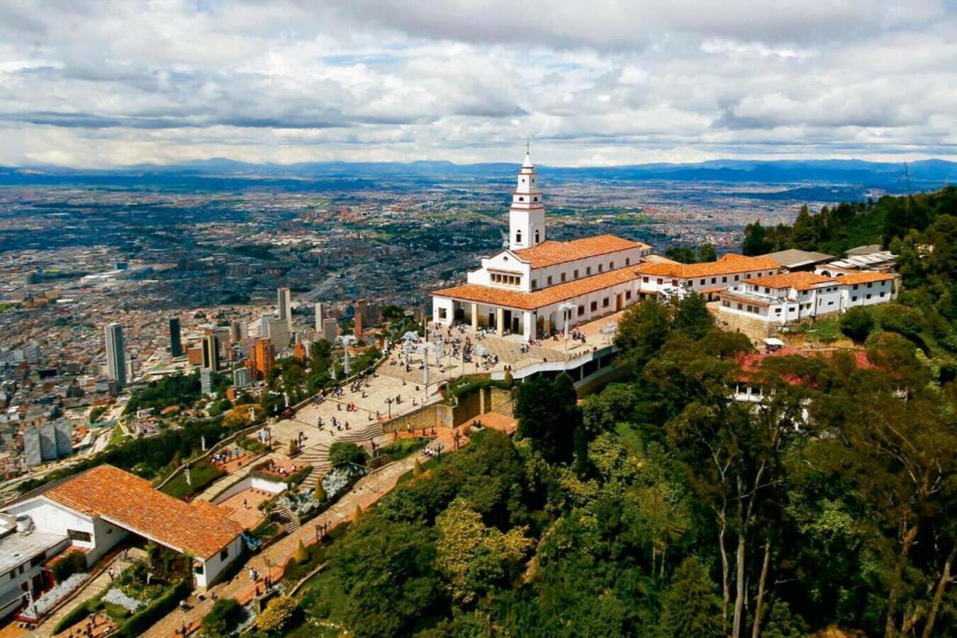 CERRO MONSERRATE (1) (1)